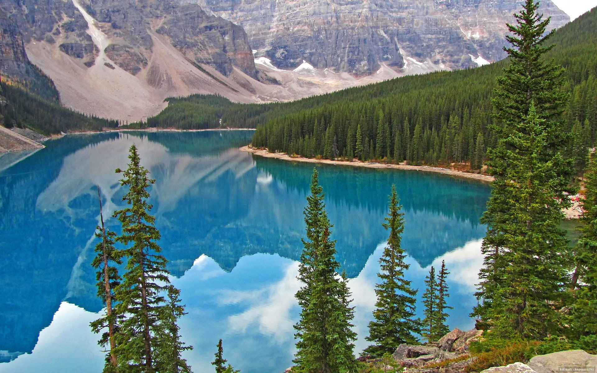 开云体育下载网页版-巴西队在美洲杯小组赛中1-1战平哥伦比亚，排名小组第二，美洲杯巴西打哥伦比亚