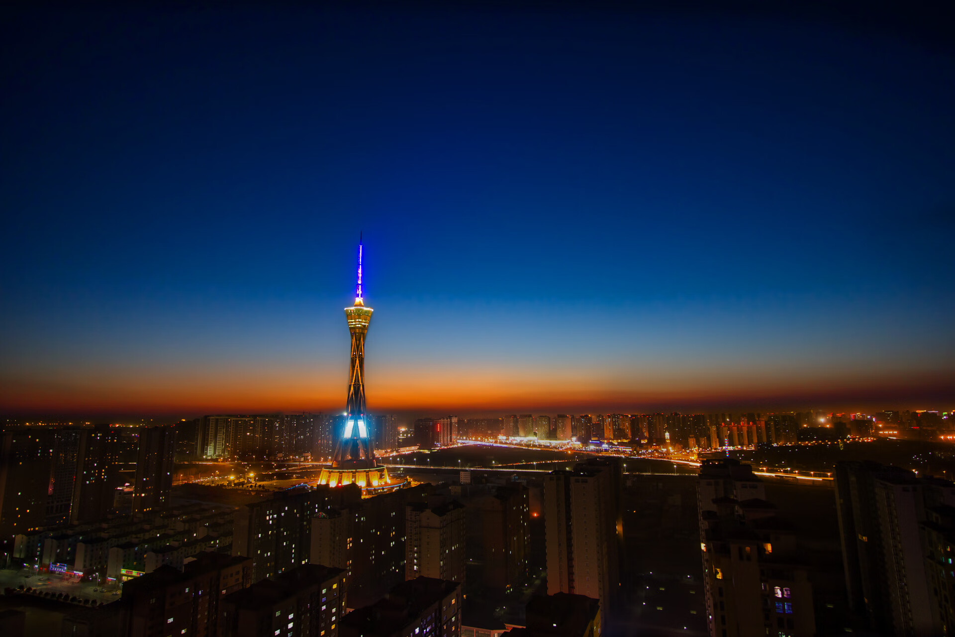 开云体育安全平台-詹姆斯主场赢得胜利NBA季后赛，詹姆斯季后赛首场胜率